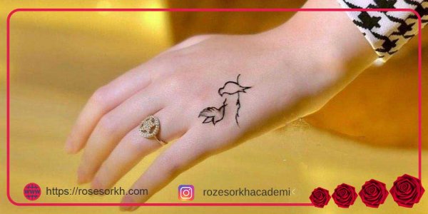  20 عکس نقش حنا ساده دخترانه