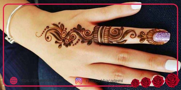  20 عکس نقش حنا ساده دخترانه