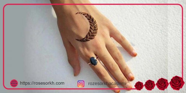  20 عکس نقش حنا ساده دخترانه