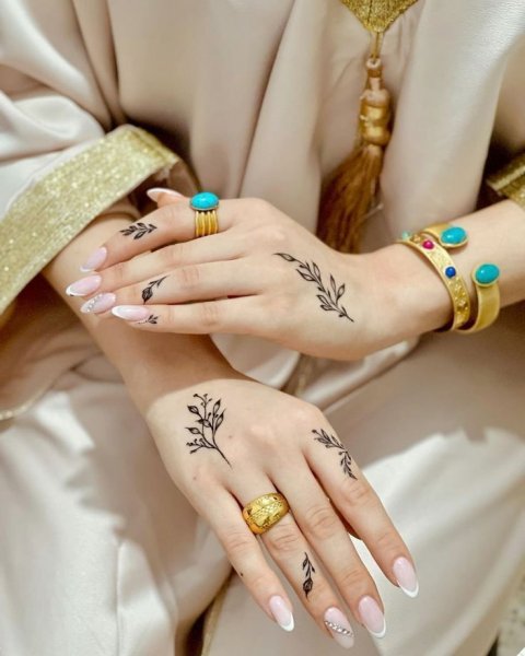  عکس نقش حنا جدید دخترانه