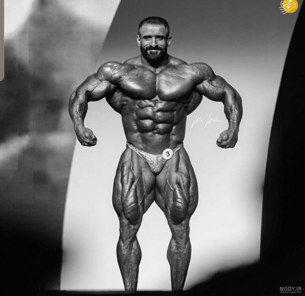 عکس هادی چوپان با لباس