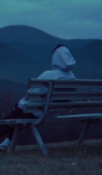  عکس غمگین پسرانه برای استوری بدون متن