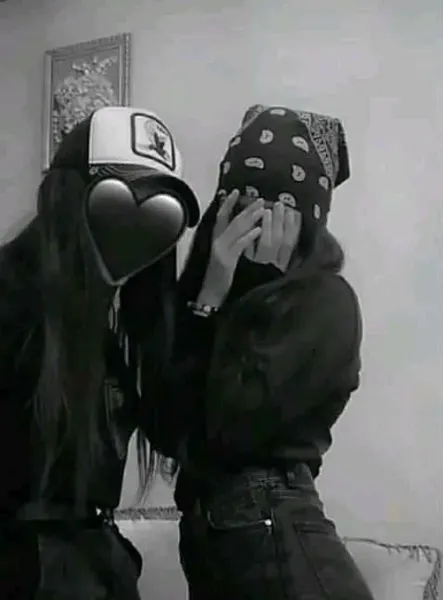  عکس دوتا رفیق دختر فیک