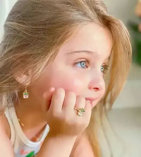  عکس پروفایل بچه گانه دخترانه جدید