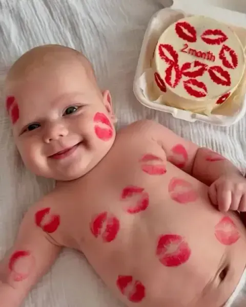  عکس پروفایل بچه گانه دخترانه جدید