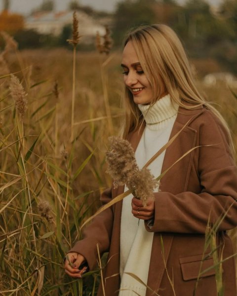  400 عکس دختر واقعی برای پروفایل