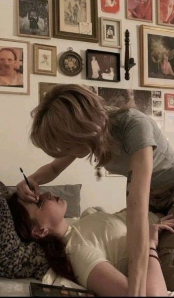  عکس های عاشقانه خارجی و خاک بر سری