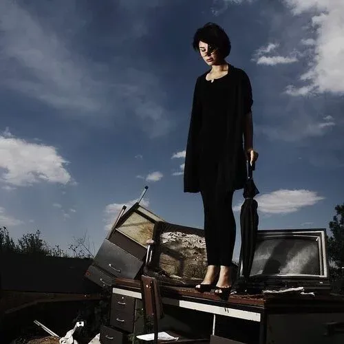  عکس دختر تنها و غمگین