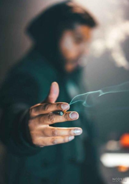  عکس پسر غمگین با سیگار