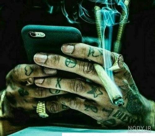  عکس پسر غمگین با سیگار