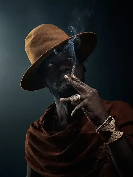 عکس سیگار در دست دختر و پسر