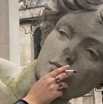  عکس سیگار در دست دختر و پسر