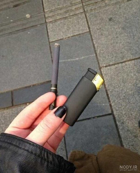 عکس سیگار و فندک دخترونه