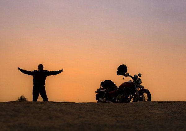  عکس پروفایل مردانه سنگین با متن