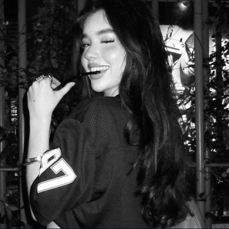  520 عکس دختر واقعی برای پروفایل