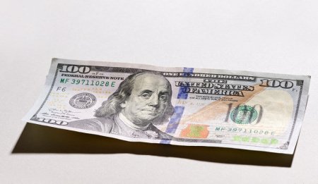  عکس ۱۰۰ دلاری اصل