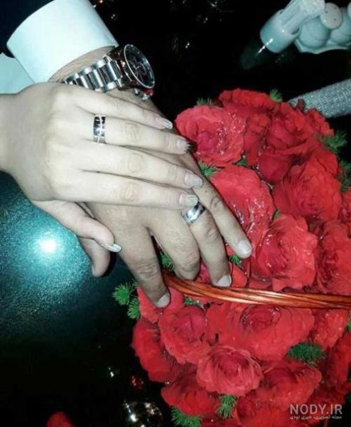  عکس دست نامزدی با حلقه طبیعی
