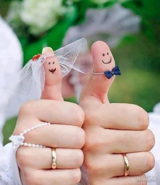  عکس حلقه نامزدی در دست دختر طبیعی
