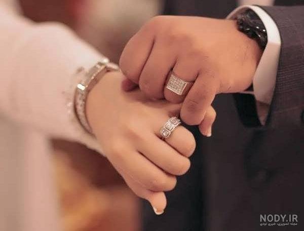  عکس حلقه نامزدی در دست دختر طبیعی