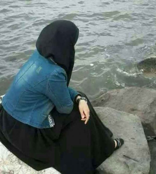  100 عکس پروفایل دختر با حجاب کنار دریا