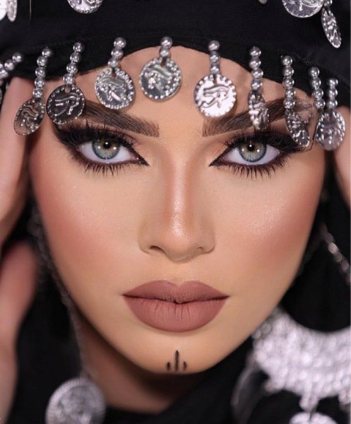 مدل آرایش با لباس افغانی