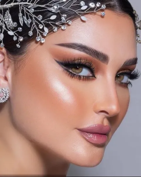  70 عکس میکاپ عربی عروس