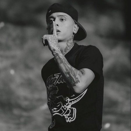  عکس فیک پسرونه 18 ساله لاتی