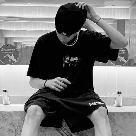  عکس فیک پسرونه 18 ساله لاتی