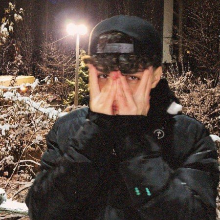  عکس فیک پسرونه 18 ساله واقعی