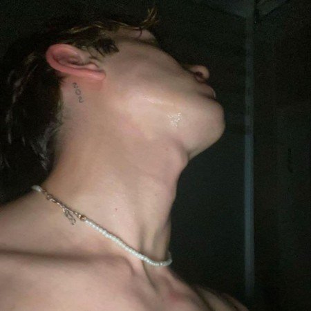  عکس فیک پسرونه 18 ساله مو فرفری