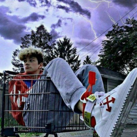  عکس فیک پسرونه ۱۶ ساله