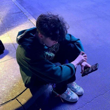  عکس فیک پسرونه ۱۶ ساله