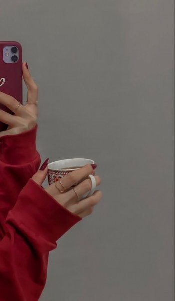  عکس انیمه دخترانه صورتی