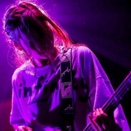  عکس دختر کره ای با گوشی