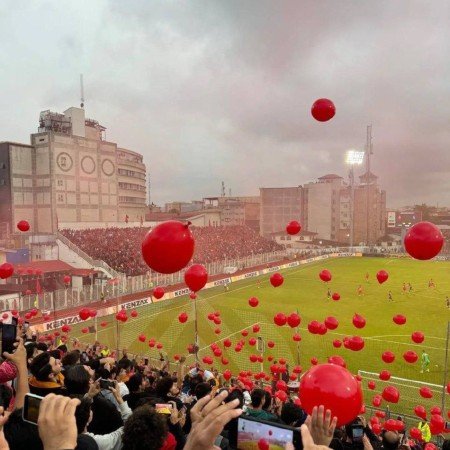  عکس پس زمینه پرسپولیس خفن