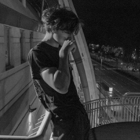  عکس پروفایل غمگین بدون متن