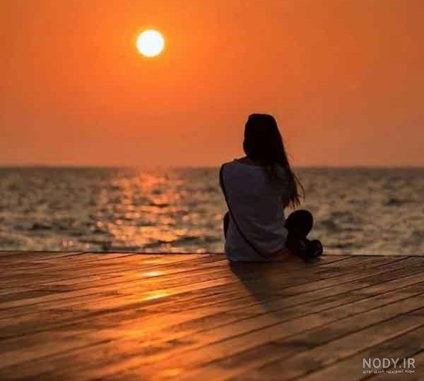  عکس دختر کنار دریا طبیعی