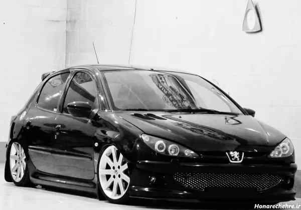  عکس ماشین 207 مشکی برای تصویر زمینه