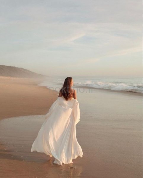  عکس دختر کنار دریا برای پروفایل