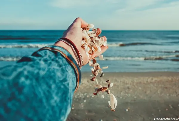  عکس زن کنار ساحل