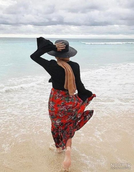  30 ژست عکس کنار دریا دونفره دخترانه