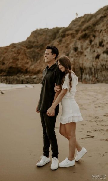 ژست عکس لب دریا اینستاگرام