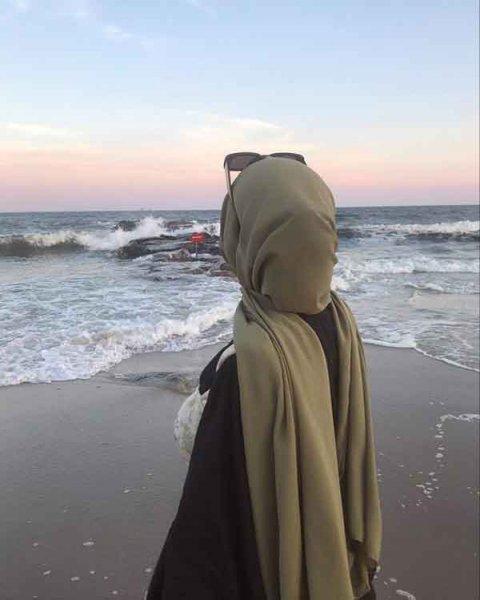  عکس پروفایل دختر با حجاب کنار دریا فانتزی