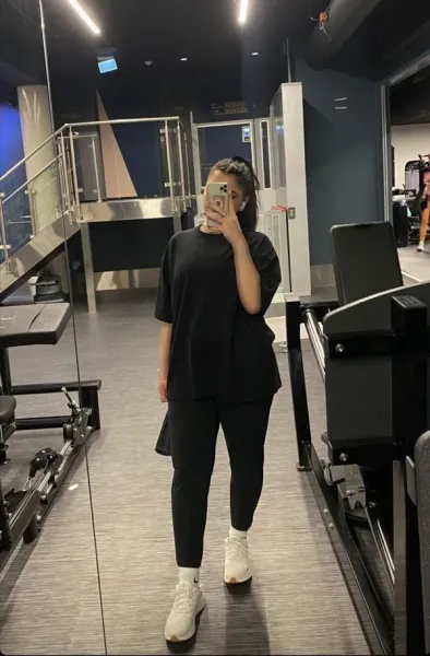  عکس دختر در باشگاه بدنسازی برای پروفایل