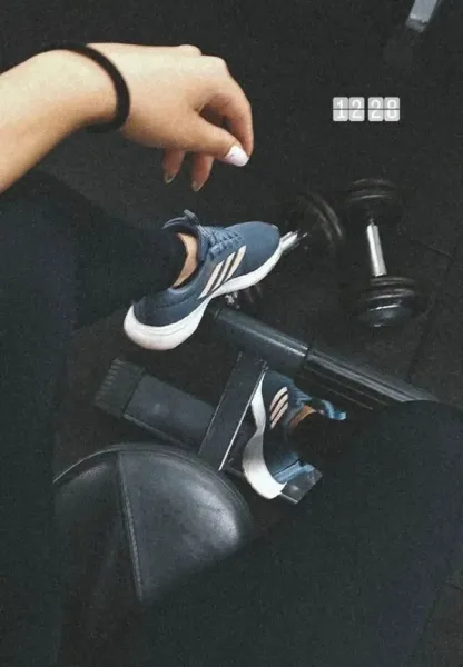  48 عکس فیک باشگاه بدنسازی دخترانه