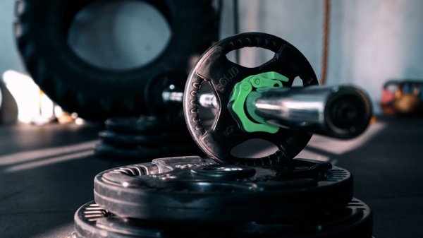 عکس باشگاه بدنسازی برای پروفایل مردانه