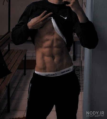 عکس فیک پسر بدنساز