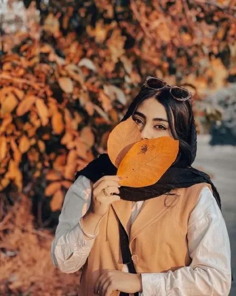  عکس فیک دخترونه چندتا شبیه هم