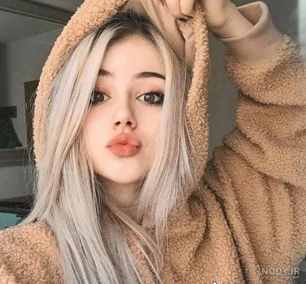  عکس فیک دخترونه چندتا شبیه هم