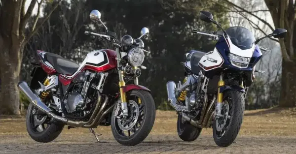  عکس سی بي ۱۳۰۰  تک چرخ موتور